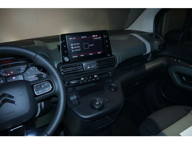 シトロエン ベルランゴ ＰＵＲＥＴＥＣＨ１３０ Ｓ＆Ｓ ＥＡＴ８ ＸＴＲ R6年 (関東) 99