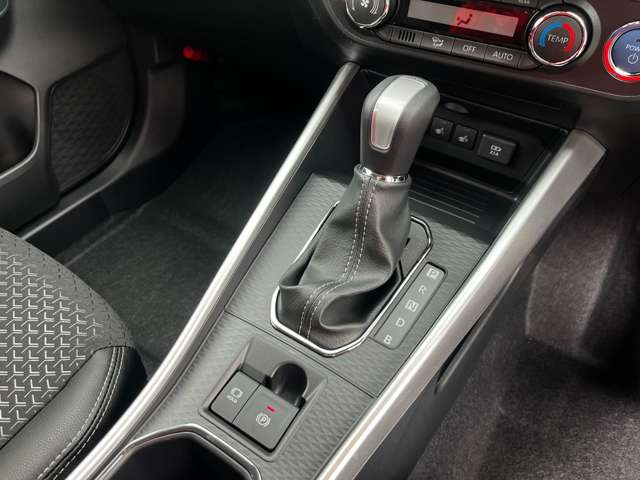 ダイハツ ロッキー １．２ プレミアム Ｇ ＨＥＶ R6年 (関東) 99