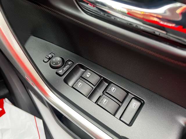 ダイハツ ロッキー １．２ プレミアム Ｇ ＨＥＶ R6年 (関東) 99