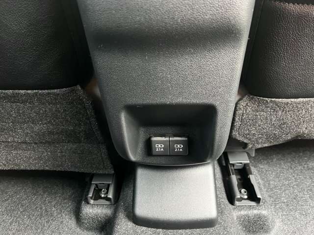 ダイハツ ロッキー １．２ プレミアム Ｇ ＨＥＶ R6年 (関東) 99