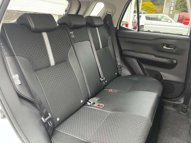 ダイハツ ロッキー １．２ プレミアム Ｇ ＨＥＶ R6年 (関東) 99