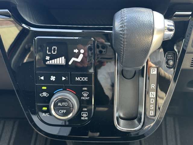 トヨタ ピクシス　ジョイ　Ｆ Ｆ ６６０ Ｇターボ ＳＡＩＩＩ プライムコレクション R4年 (東海) 99