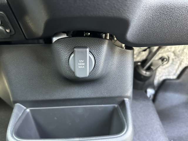 ホンダ Ｎ　ＢＯＸ カスタム ６６０ コーディネートスタイル モノトーン R7年 (東海) 99