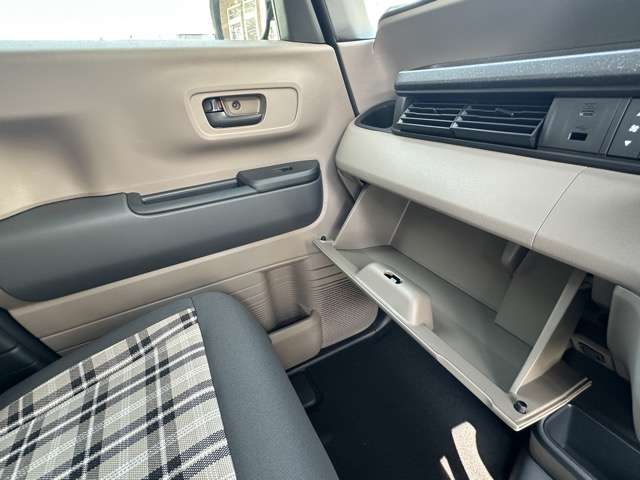 ホンダ Ｎ　ＢＯＸ ジョイ ６６０ モノトーン R7年 (東海) 99