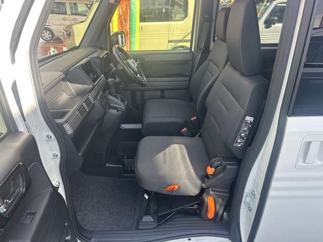 ホンダ Ｎ−ＶＡＮ ６６０ ファン ４ＷＤ R7年 (東海) 99