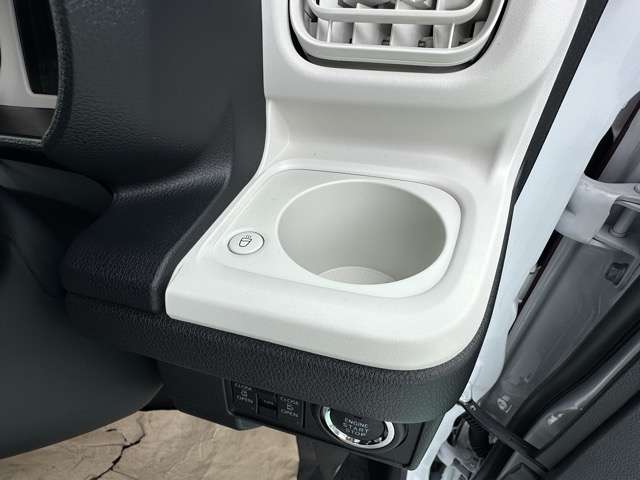 ダイハツ ムーヴ　キャンバス ６６０ ストライプス Ｇ R7年 (東海) 99