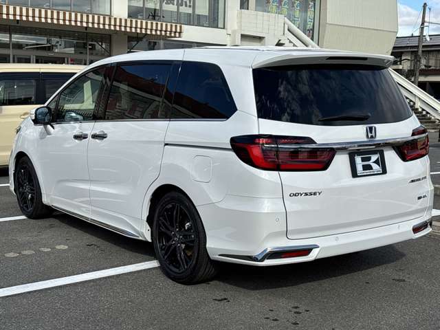 ホンダ オデッセイ　ハイブリッド ２．０ Ｅ：ＨＥＶ アブソルート ＥＸ R7年 (近畿) 99