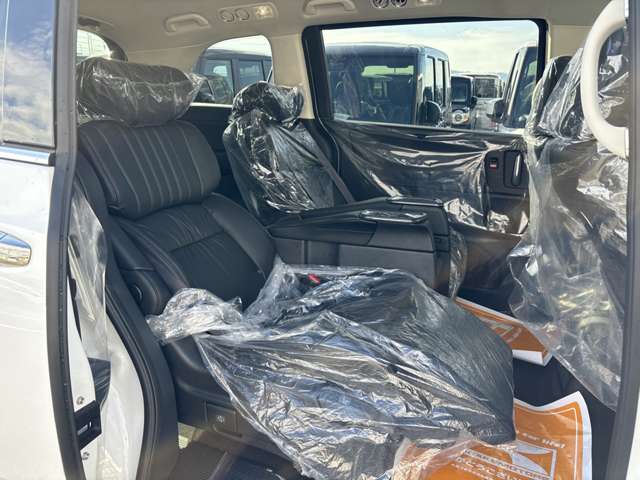 ホンダ オデッセイ　ハイブリッド ２．０ Ｅ：ＨＥＶ アブソルート ＥＸ R7年 (近畿) 99