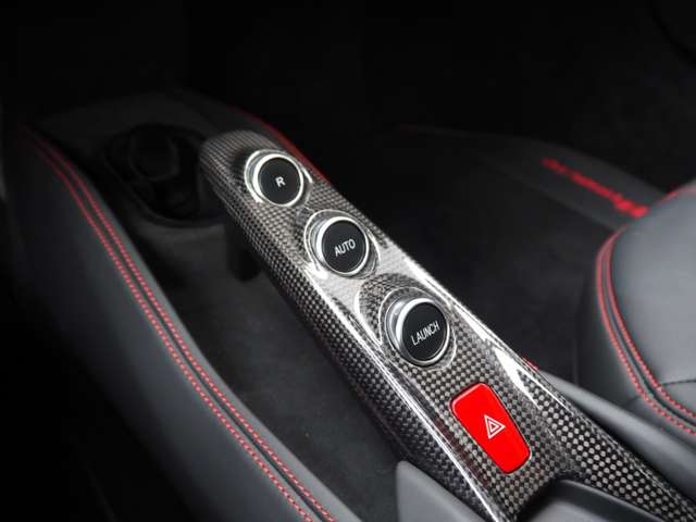 フェラーリ Ｆ８　トリブート Ｆ１ ＤＣＴ R4年 (近畿) 99