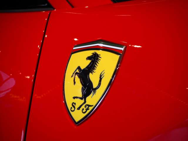 フェラーリ Ｆ８　トリブート Ｆ１ ＤＣＴ R4年 (近畿) 99