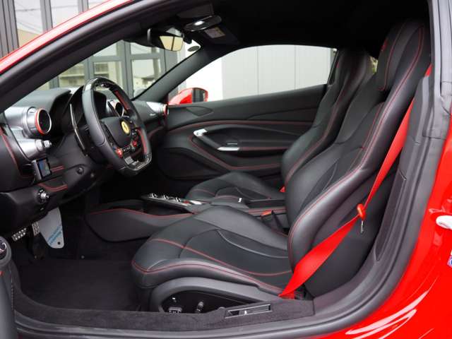 フェラーリ Ｆ８　トリブート Ｆ１ ＤＣＴ R4年 (近畿) 99