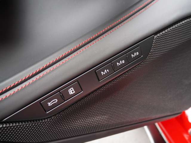 フェラーリ Ｆ８　トリブート Ｆ１ ＤＣＴ R4年 (近畿) 99