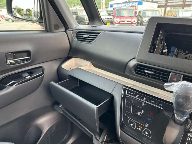 三菱 デリカ　ミニ ６６０ Ｇ プレミアム ４ＷＤ R7年 () 99