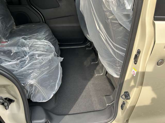 三菱 デリカ　ミニ ６６０ Ｇ プレミアム ４ＷＤ R7年 () 99