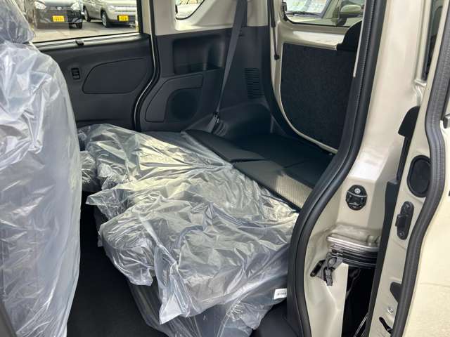 三菱 デリカ　ミニ ６６０ Ｇ プレミアム ４ＷＤ R7年 () 99