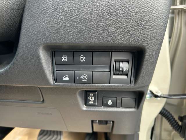 三菱 デリカ　ミニ ６６０ Ｇ プレミアム ４ＷＤ R7年 () 99