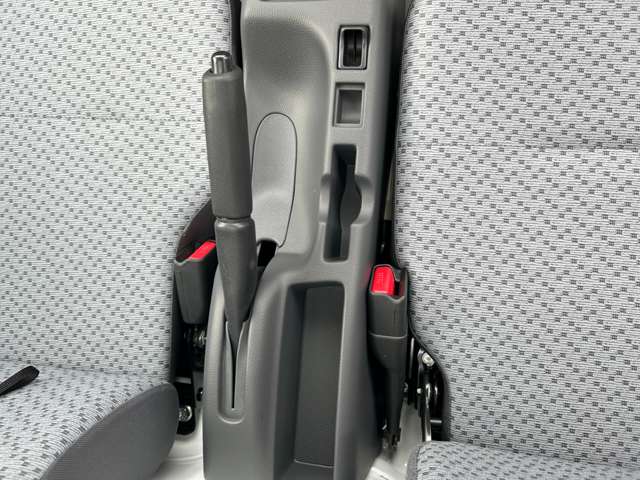 スズキ キャリイトラック ６６０ ＫＣエアコン・パワステ ３方開 ４ＷＤ R7年 () 99