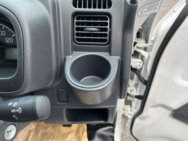 スズキ キャリイトラック ６６０ ＫＣエアコン・パワステ ３方開 ４ＷＤ R7年 () 99