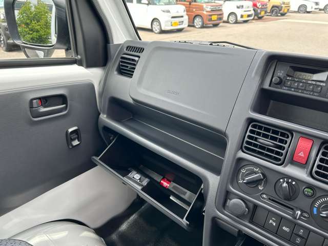 スズキ キャリイトラック ６６０ ＫＣエアコン・パワステ ３方開 ４ＷＤ R7年 () 99