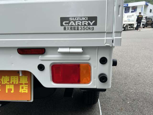 スズキ キャリイトラック ６６０ ＫＣエアコン・パワステ ３方開 ４ＷＤ R7年 () 99