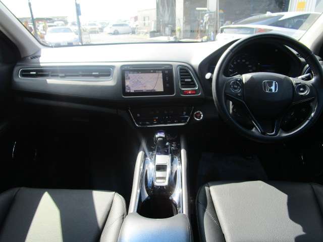 ホンダ ヴェゼル １．５ ハイブリッド Ｚ H27年 (関東) 99