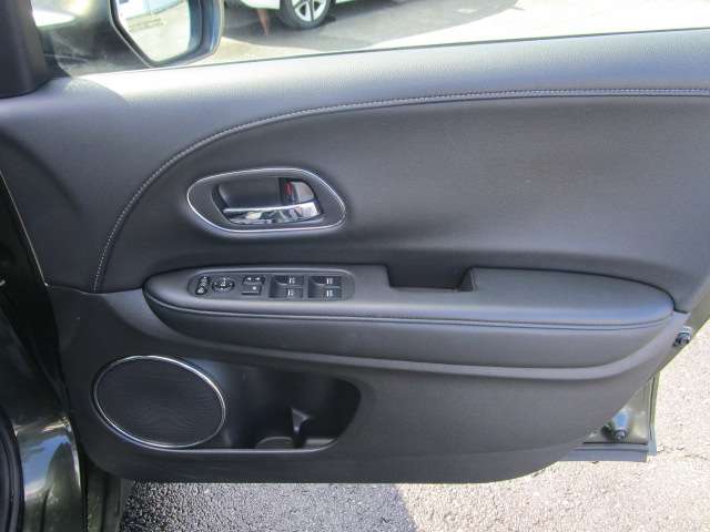 ホンダ ヴェゼル １．５ ハイブリッド Ｚ H27年 (関東) 99