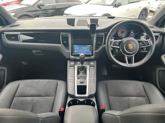 ポルシェ マカン Ｓ ＰＤＫ ４ＷＤ H27年 (東北) 99