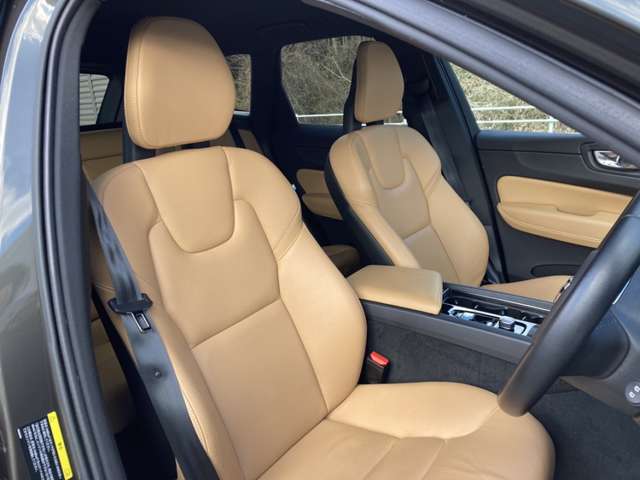 ボルボ ＸＣ６０ Ｄ４ ＡＷＤ モメンタム ディーゼルターボ ４ＷＤ H30年 (東北) 99