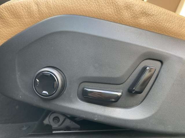 ボルボ ＸＣ６０ Ｄ４ ＡＷＤ モメンタム ディーゼルターボ ４ＷＤ H30年 (東北) 99