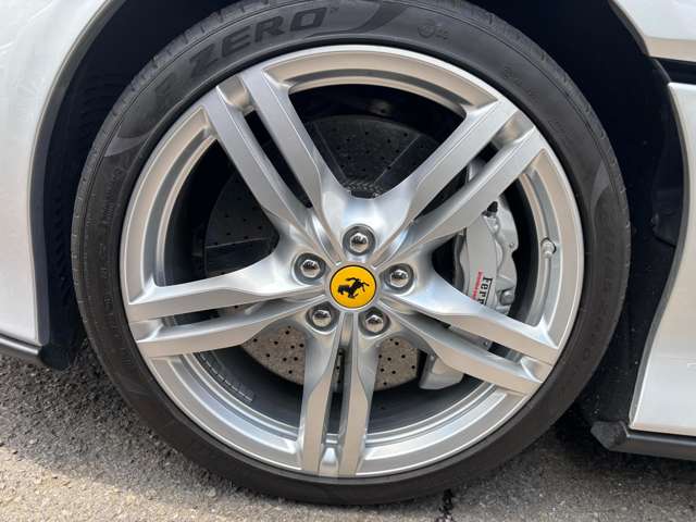 フェラーリ ポルトフィーノ Ｆ１ ＤＣＴ R2年 (関東) 99