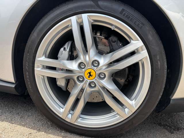 フェラーリ ポルトフィーノ Ｆ１ ＤＣＴ R2年 (関東) 99