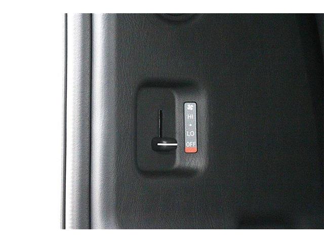 トヨタ ハイエースバン ２．８ ＤＸ ロング ＧＬパッケージ ディーゼルターボ ４ＷＤ R7年 (北海道) 99