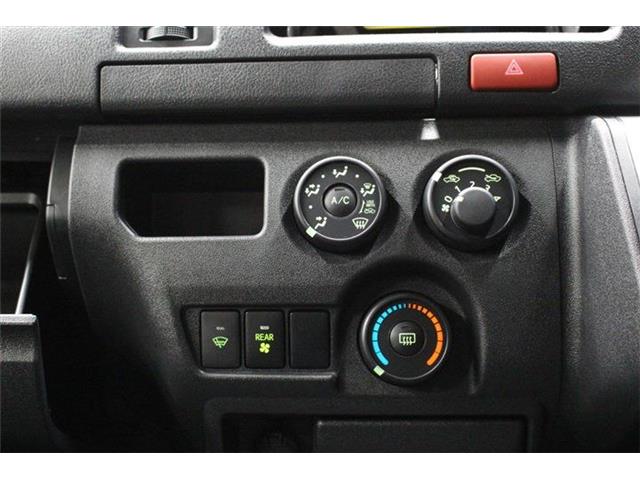 トヨタ ハイエースバン ２．８ ＤＸ ロング ＧＬパッケージ ディーゼルターボ ４ＷＤ R7年 (北海道) 99