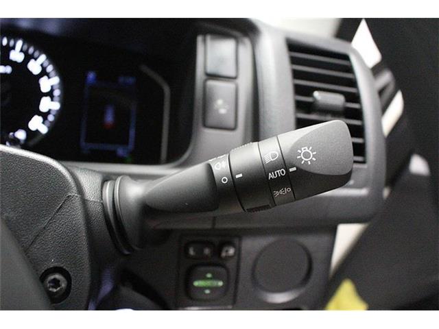 トヨタ ハイエースバン ２．８ ＤＸ ロング ＧＬパッケージ ディーゼルターボ ４ＷＤ R7年 (北海道) 99