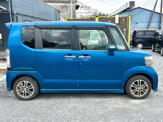 ホンダ Ｎ　ＢＯＸ ６６０ カスタムＧ ＳＳパッケージ H25年 (九州・沖縄) 99