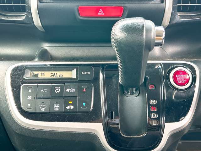 ホンダ Ｎ　ＢＯＸ ６６０ カスタムＧ ＳＳパッケージ H25年 (九州・沖縄) 99