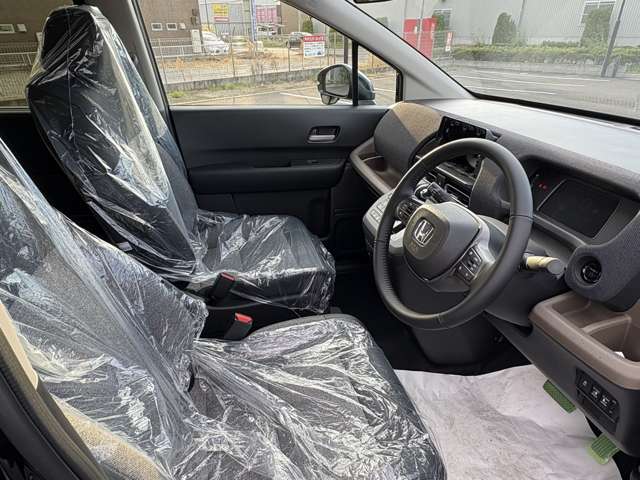 ホンダ フリード　ハイブリッド １．５ Ｅ：ＨＥＶ エアー ＥＸ R7年 (関東) 99