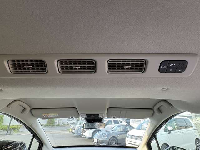 ホンダ フリード　ハイブリッド １．５ Ｅ：ＨＥＶ エアー ＥＸ R7年 (関東) 99