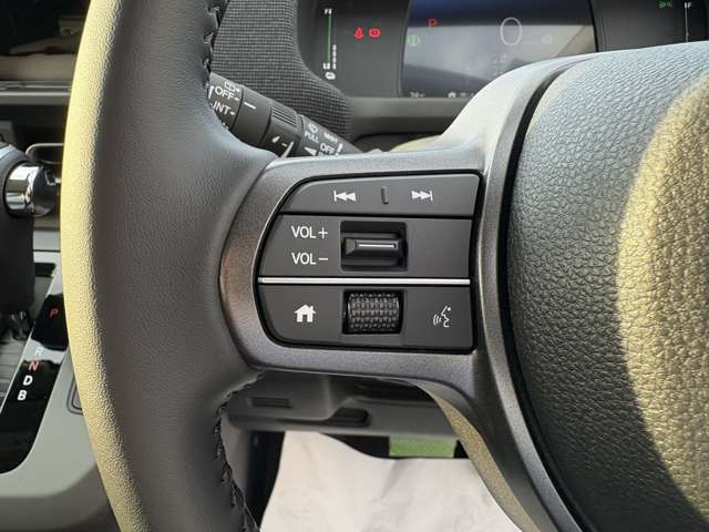 ホンダ フリード　ハイブリッド １．５ Ｅ：ＨＥＶ エアー ＥＸ R7年 (関東) 99