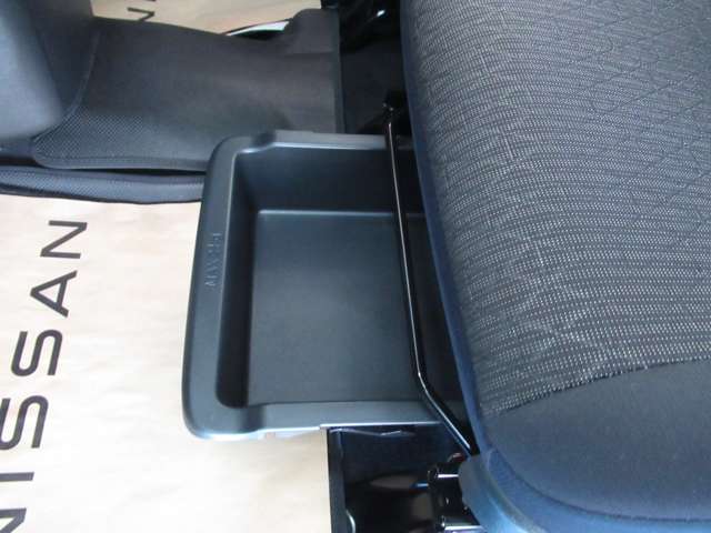日産 デイズ ６６０ ハイウェイスターＸ R6年 (九州・沖縄) 99