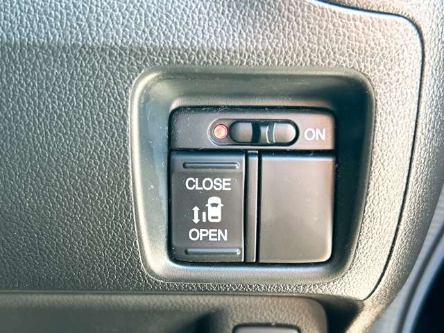 ホンダ Ｎ　ＢＯＸ ６６０ カスタムＧ Ｌパッケージ H29年 (九州・沖縄) 99