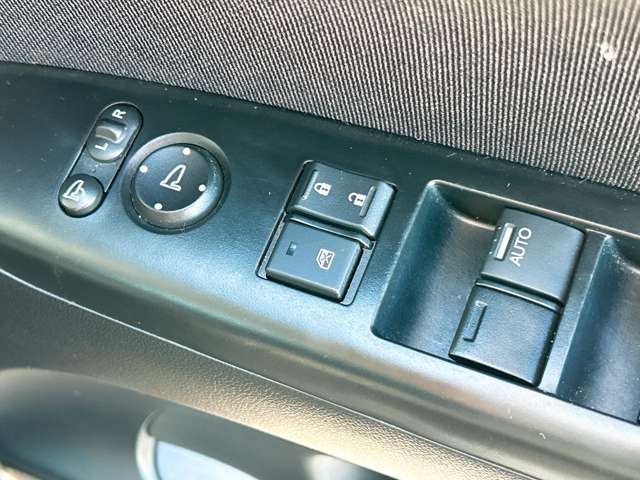 ホンダ Ｎ　ＢＯＸ ６６０ カスタムＧ Ｌパッケージ H29年 (九州・沖縄) 99