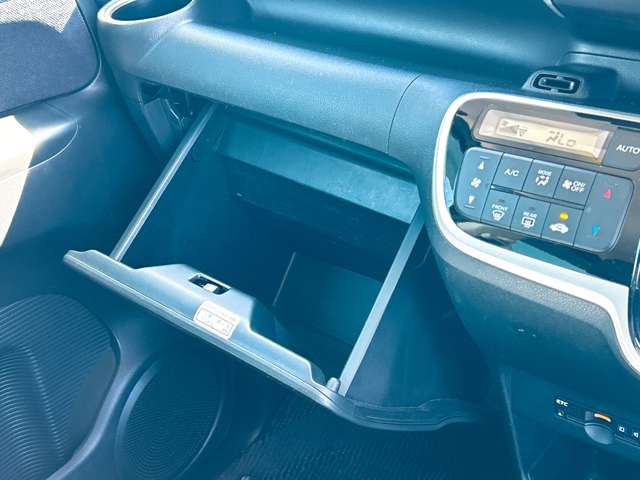 ホンダ Ｎ　ＢＯＸ ６６０ カスタムＧ Ｌパッケージ H29年 (九州・沖縄) 99