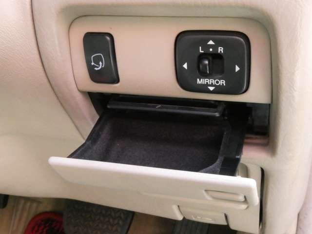 トヨタ オリジン ３．０ H13年 (関東) 99