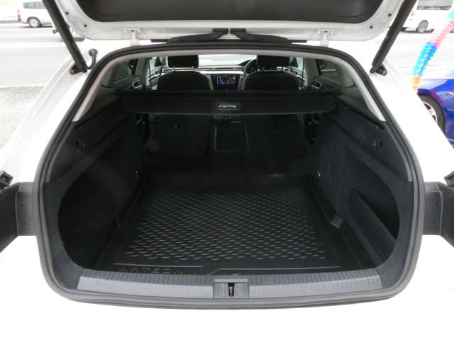 フォルクスワーゲン アルテオンシューティングブレーク ＴＳＩ ４モーション エレガンス ４ＷＤ R4年 (関東) 99