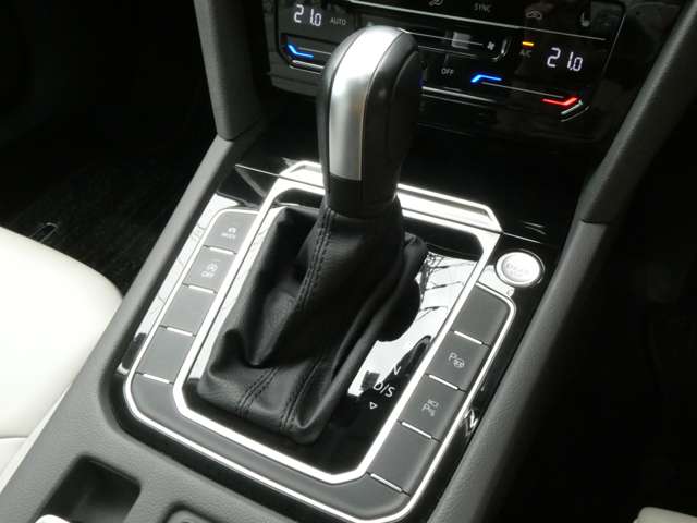 フォルクスワーゲン アルテオンシューティングブレーク ＴＳＩ ４モーション エレガンス ４ＷＤ R4年 (関東) 99