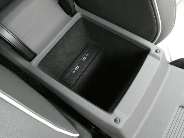 フォルクスワーゲン アルテオンシューティングブレーク ＴＳＩ ４モーション エレガンス ４ＷＤ R4年 (関東) 99