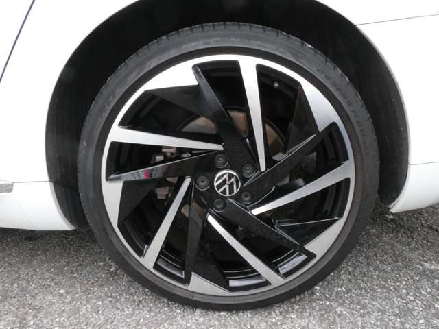 フォルクスワーゲン アルテオンシューティングブレーク ＴＳＩ ４モーション エレガンス ４ＷＤ R4年 (関東) 99