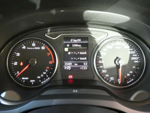 アウディ Ａ３　スポーツバック １．４　ＴＦＳＩ H28年 (関東) 99