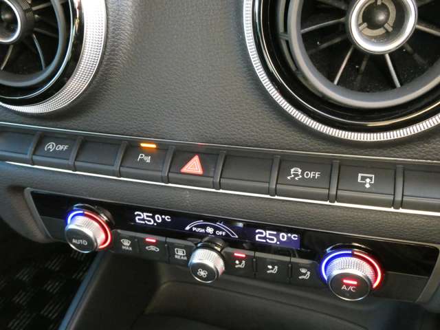 アウディ Ａ３　スポーツバック １．４　ＴＦＳＩ H28年 (関東) 99